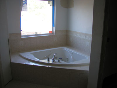 Master Bath Tub....