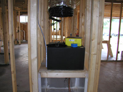 this black box is the chiller for the tank...